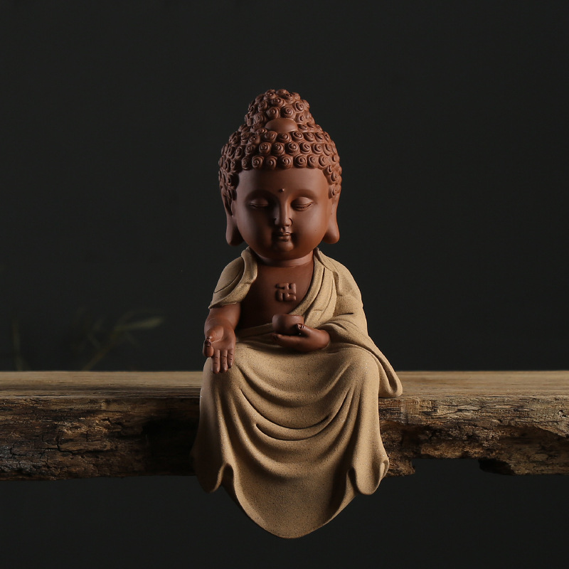 Tượng Phật Thích Ca Mâu Ni bằng gốm Tử Sa